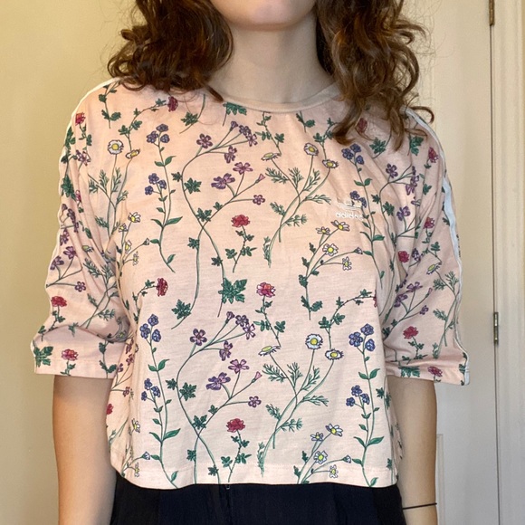 Adidas crop top - Picture 2 of 6